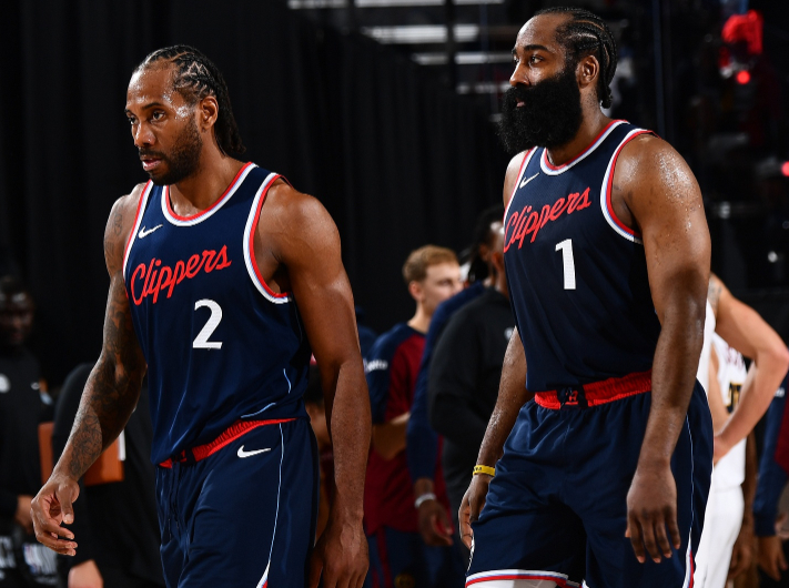 布伦森连场30+＆哈特两双，布伦森关键时刻取分带走比赛（布伦森连砍30+联手哈特两双，关键时刻接管比赛）