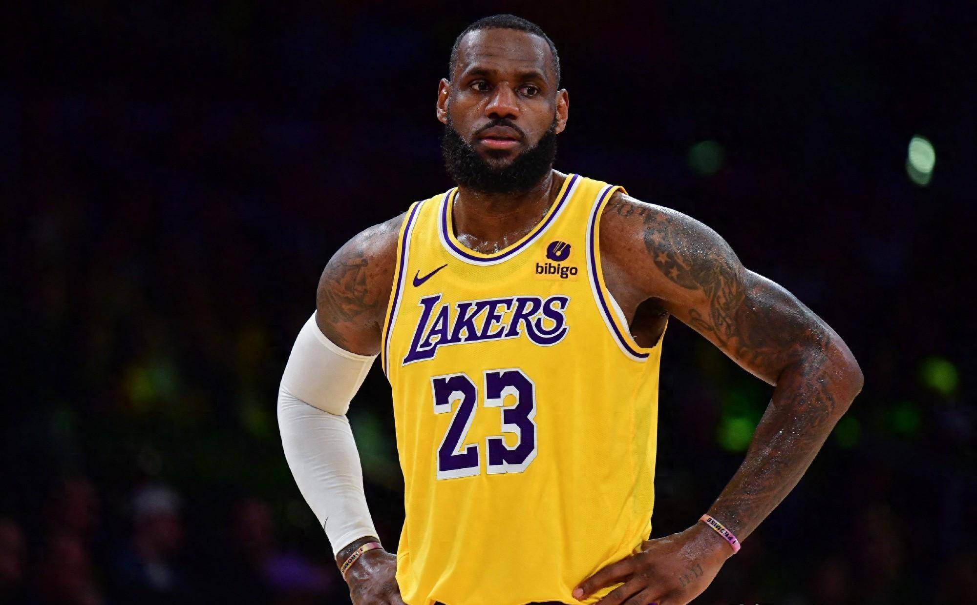 阿森纳3-0客胜布鲁日，马杜埃凯双响+穿云箭，马丁内利世界波（阿森纳客场3-0击退布鲁日：马杜埃凯梅开二度且轰出穿云远射，马丁内利奉献世界波）