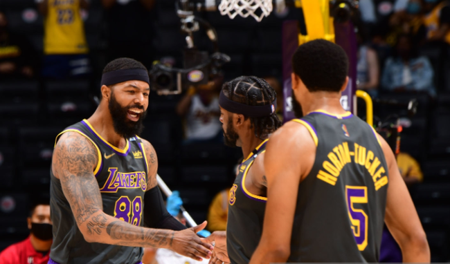 西甲第19轮巴萨主场3-1逆转马竞 奥尔莫进球（西甲第19轮：巴萨主场3-1逆转马竞，奥尔莫破门）