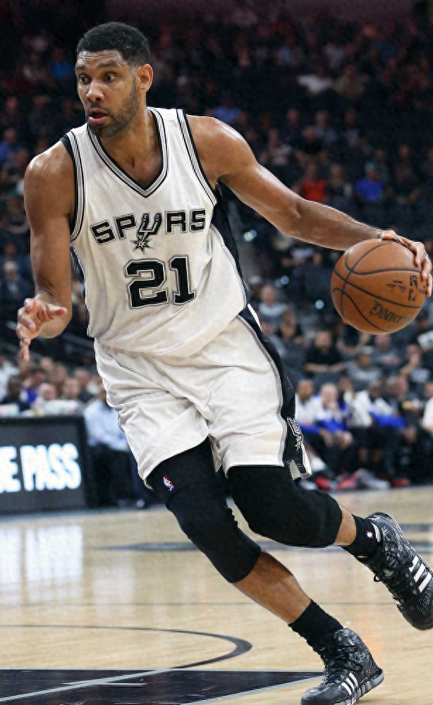 西媒：维尼修斯等核心对阿隆索不满，教练与更衣室发生冷战（西媒曝：维尼修斯等核心不满阿隆索，主帅与更衣室关系陷入冷战）