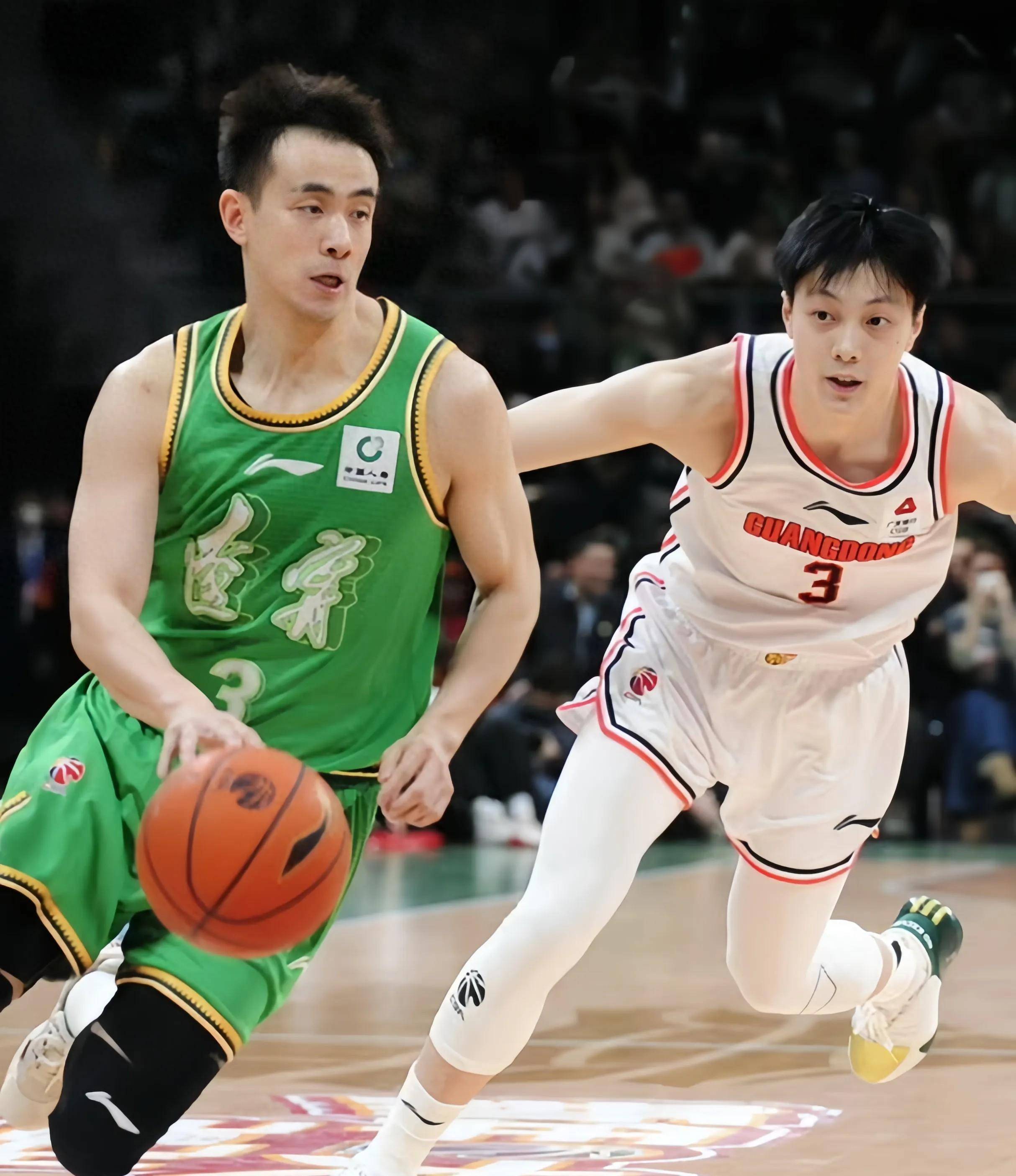 快船末节命中率高，全队士气大增（快船末节投篮准星飙升，士气全面提升）